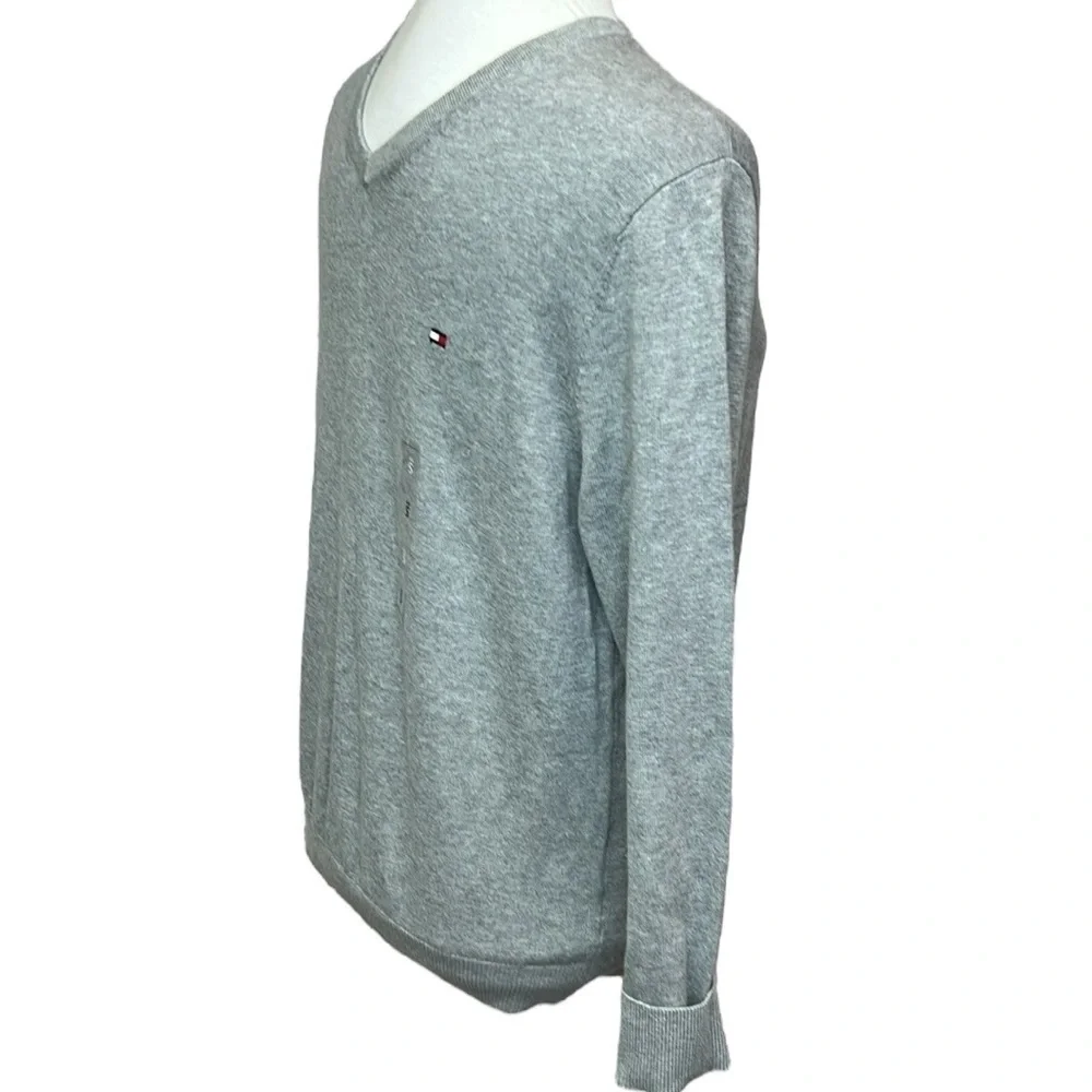 Tommy Hilfiger Light Gray V-Neck Sweater